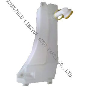 China Large Capacity Plastic Isuzu D Max Spare Parts Car Water Tank White for sale