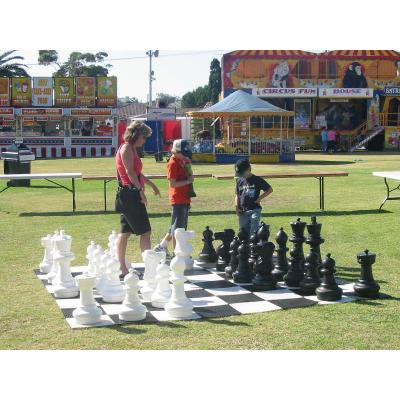 China Large plastic chess set for sale