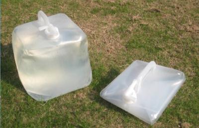 China Collapsible 5L 20L Plastic Jerry Can Semi Folding Water Storage Container for sale