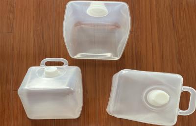 China Juice Milk Water Bag Jerry Can Collapsible Liquid Containers With Nozzle for sale