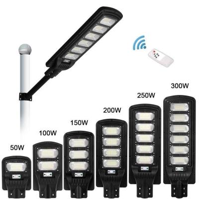 China ROAD 100w 200w 300w Remote Control Led Motion Outdoor Waterproof Ip65 Solar Street Light for sale