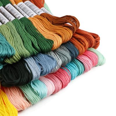 China Artist Hot Sale 100 Colors Polyester Embroidery Threads Colorful Set Box Cross Stitch Embroidery Thread For DIY for sale