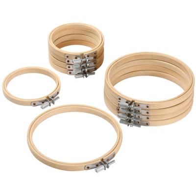 China Environmental Friendly Materials Wholesale DIY Hand Craft Tool Accessory Wood Like Embroidery Hoop Round Resin Flexible Cross Stitch Frame Rubber Hoops for sale