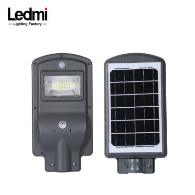 China ROAD High Lumen 20w 40w 60w IP65 Outdoor Waterproof Solar Led Street Light for sale