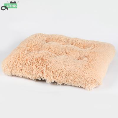 China Breathable Custom Plush Dog Beds Warm Removable Washable Pet Kennel Pet Beds for sale