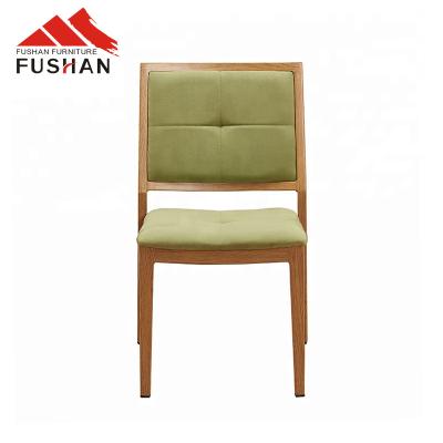 China Durable Modern High Quality Comfort Fabric Upholstery Hotel Metal Frame Dining Chair Velvet For Indoor for sale