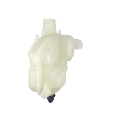 China Engine Coolant Expansion Tank 17137617362 Engine Plastic Classic Auto Parts Suitable For BMW F54 F55 F56 F57 F60 for sale