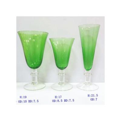 China Green Modern Simplicity Widely Used Mini Wine Glass Goblet Chinese White Dishwasher Safe Special Design for sale