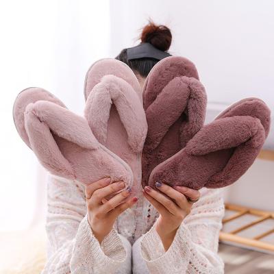 China CUSHIONING Custom Plush Flip Flops Fashion Faux Fur Slippers Fluffy Slippers Factory Wholesale Slippers For Women for sale