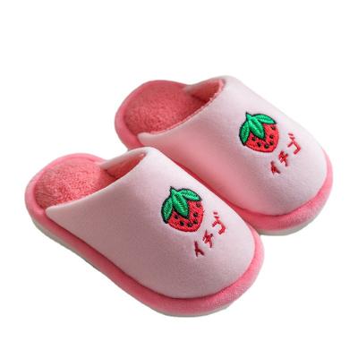 China Fashion Trend New And Comfortable Indoor Outdoor Non-slip Plush Child Cotton Warm Cute Home Slippers for sale