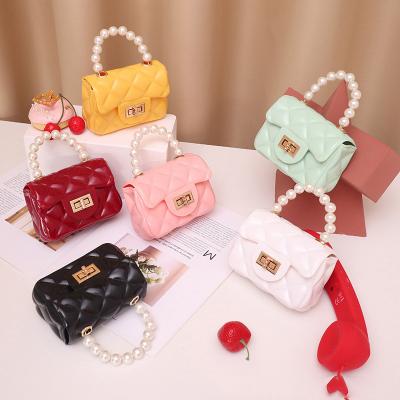 China High quality mini pu luxury handbags custom made pearl leather handbags fashion handbags for women 2021 for sale