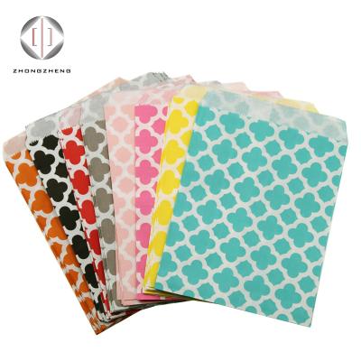 China Recyclable Flexo Printing Durable Decorative Party Favor Paper Bag for sale