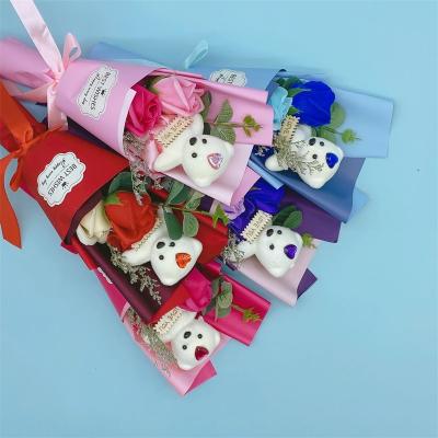 China Eco-friendly Delicate Soap Appearance Rose Flower Bouquet With Bear Fashion Soap Flower Bouquet Gift Bag for sale