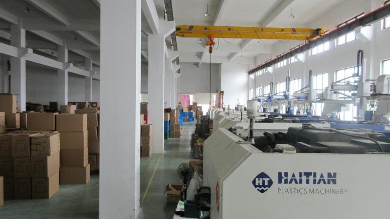 Verified China supplier - Taizhou Huangyan Teqi Pet Products Factory