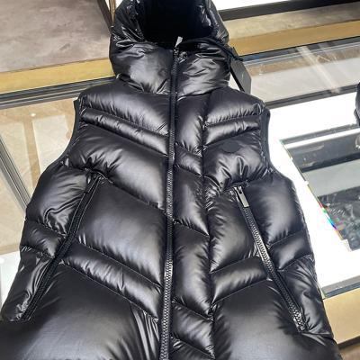 China Sustainable Women's black hooded zipper white duck down padded down jacket vest for sale