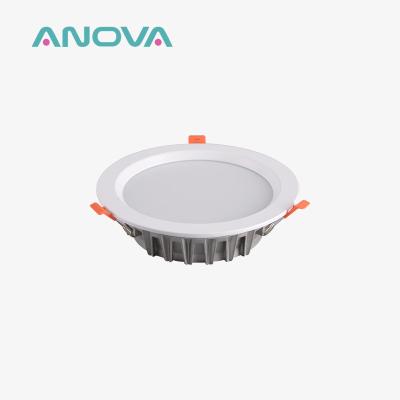 China CRI90 7 Watt Downlight 110 Degree Beam Angle 562lm-670lm Recessed Spot Lights for sale