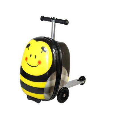 China Outdoor Toy Colorful Kid Trolley Suitcase Kids Three Wheel Luggage Mobility Foldable Kids Ride On Scooter for sale