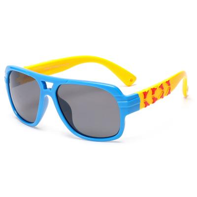 China Fashion sunglasses 2021 wholesale high quality cute children cartoon polarized sunglasses for boys and girls for sale