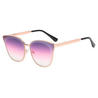 China Cat Eye Sunglasses Women 2021 New Arrivals High Quality Fashion Polarized Smart Sunglasses Women Cat Eye Sunglasses for sale