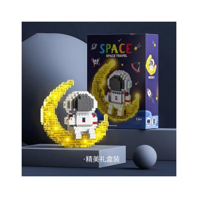 China Educational Toy Creative Miniature Small Particles Moon Astronaut Children Assembling Puzzle Blocks for sale