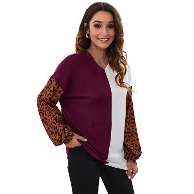 China 2022 New Anti-Wrinkle Spring Tow-Tone Leopard V-Neck Loose Casual Patchwork Full Sleeve Long Sleeve Pullover T-shirt Women Fashionable for sale