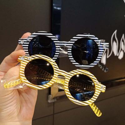 China 2021 shades of fashion children's sunglasses sunglasses round frame kids sunglasses boys and girls glasses for sale