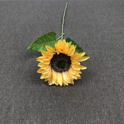 China Artificial Silk And Plastic Sunflower 1 Heads Of Sunflowers For Wedding Outdoor Decorative Flowers for sale