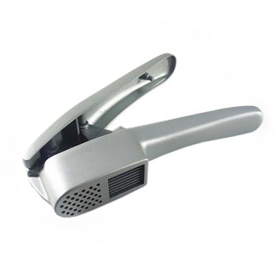 China Factory Wholesale Best Quality Zinc Alloy Manual Cleaver Stocked Professional Garlic Press for sale