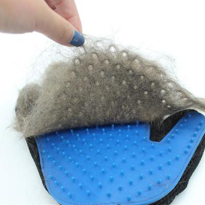 China Viable Logo Silicone Shedding Grooming Brush Pet Hair Remover Custom Plastic Roller for sale