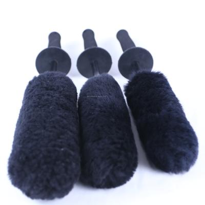 China Factory Direct Selling Portable Soft Bristle Car Wash Brush Medium Wool Brush For Cars for sale