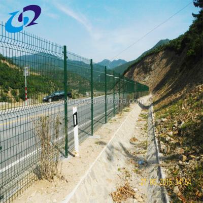 China Eco-Friendly Powder Coated Wire Mesh Fence Panels for sale