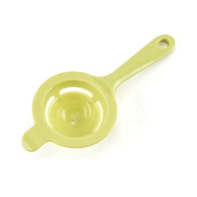 China Sustainable Wholesale Custom Green Kitchen Cooking Instruments Egg White Yolk Separator Plastic Baking Tool for sale