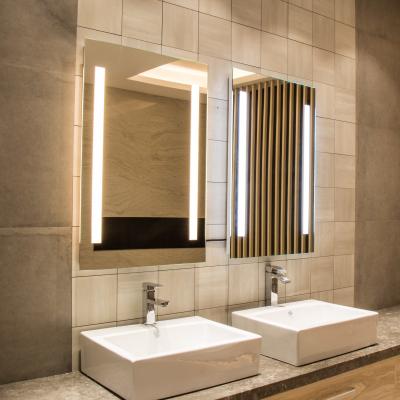 China USA High End LED Full Length Lighted Bath Vanity Mirror with Rust Resistant Chassis for sale