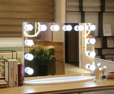 China Witte afwerking Hollywood Dimmable Mirror met grote LED-lampen voor Beauty Statio Te koop