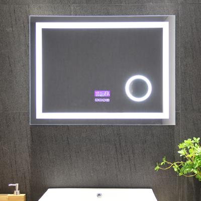 Chine Silver LED Lighted Strip Hôtel de luxe miroir de salle de bain avec verre de formation personnalisé à vendre