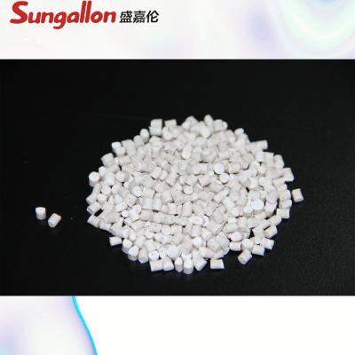 China Wood Powder Content PP Plastic Granules Injection Molding Heat Resistance for sale