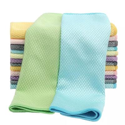 China Viable Glass Stain Removing Towel Wiping Rags Microfiber Fish Scale Cleaning Cloth 30x30 for sale