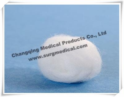 China Disposable Medical Absorbent Cotton Balls For Injuries Clean / Makeup Remover for sale