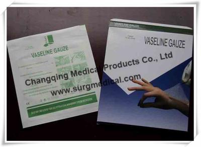 China Medical Gauze Dressing Impregnated with Soft Paraffin  Effective Wound Healing for sale