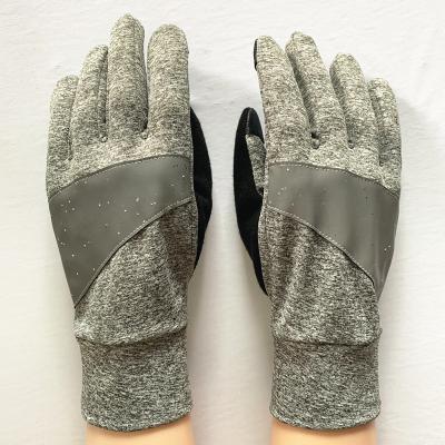 China Polyester blend running glove with reflective touch screen details on the back for sale