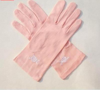 China Outdoor Sports Comfortable Stretch Womens Silk Liner Gloves for sale