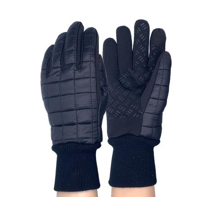 China Custom Styles Quilted Winter Gloves Breathable Windproof for sale