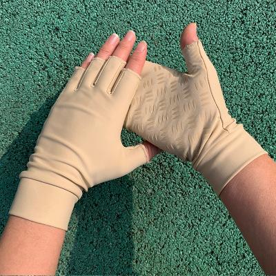 China Anti-slip Fingerless UV Workout Gloves Summer Sunblock Protective Gloves Outdoor Gloves for sale