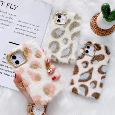 China Good Quality Anti-fall Leopard Fur Mobile Phone Case For iPhone 13 12 11 MAX XS XR PRO Luxury Phone Case Soft Plush Fur for sale