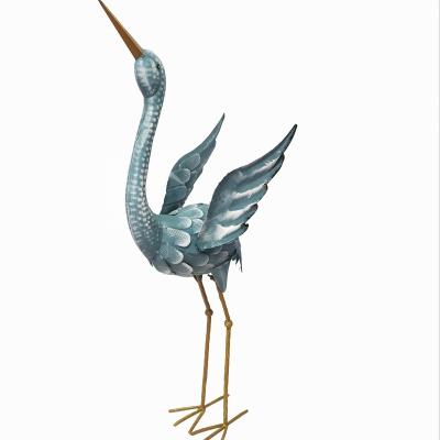 China OEM Eco-friendly Realistic Life Size Metal Wholesale Decor Outdoor Solar Garden Ornaments High Quality Heron for sale