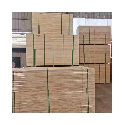 China Industrial Poplar LVL Formwork Carrier Laminated Beams And Engineered LVL Timber For Construction for sale