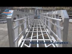Movable Marine Aluminum Gangways Floating Dock Stable With Waterproof Decking