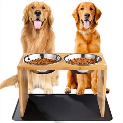 China Sustainable Bamboo Adjustable Elevated Dog Wheels Elevated Pet Drivers Dog Food Rack for sale