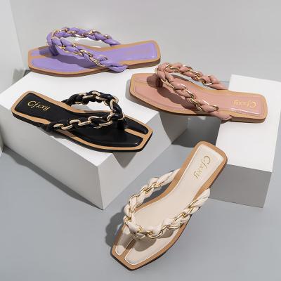 China Fashion Trend High Quality Arrivals Clip Flat Toe Flip Flops Shoes Women Light Weight Anti Slip Slippers Slip On Flat With Beach Sandals for sale