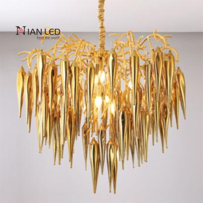 China Nordic Gold Lighting Indoor Lighting Lamp Crystal Aluminum Chandelier Modern Luminous Creative Shape Design Modern Decoration Chili for sale